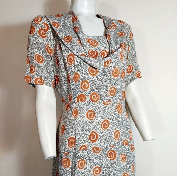 1940s rayon novelty print swirls dress vintage - Picture 3 of 12